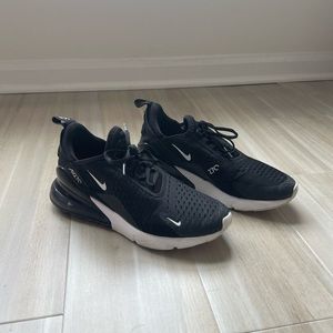 Nike Air Max 270